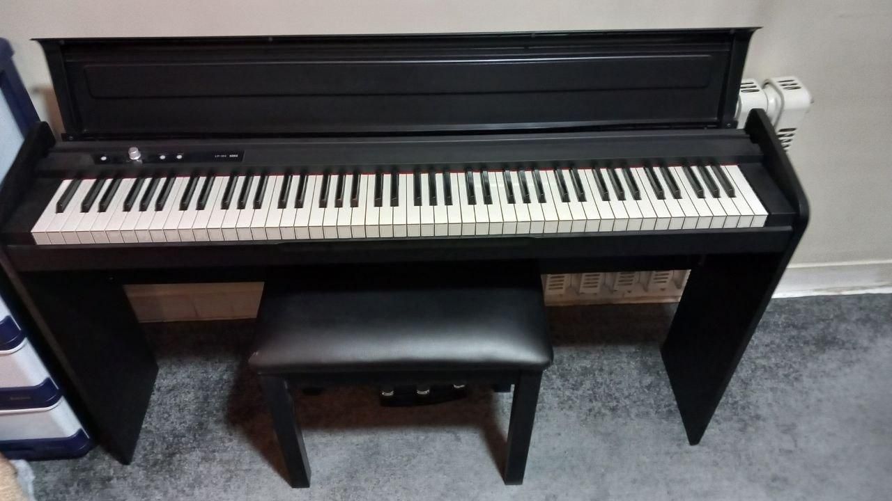 پیانو دیجیتال Korg LP-180 + نیمکت|پیانو، کیبورد، آکاردئون|تهران, حسن‌آباد|دیوار