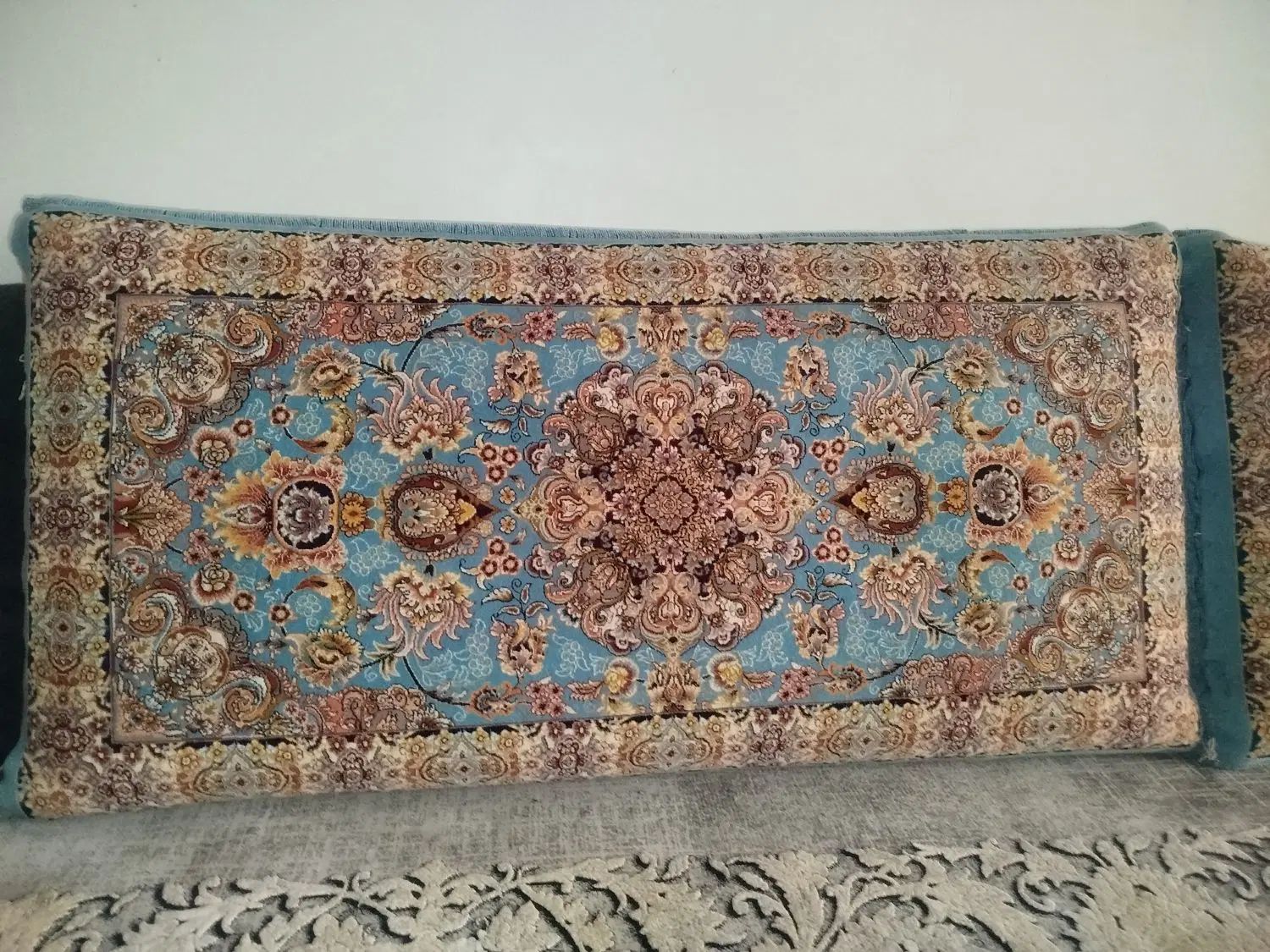 دو جفت  پشتی|پشتی|مشهد, طبرسی شمالی|دیوار