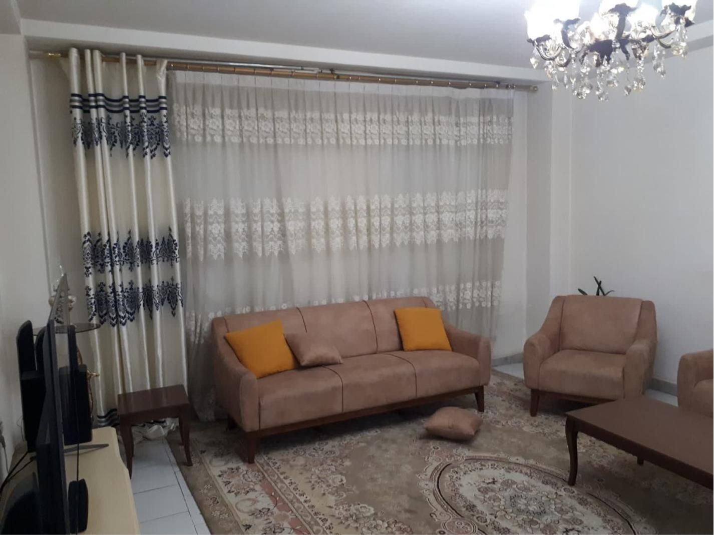 اجاره آپارتمان ۹۵ متری - شهرک استادان|اجارهٔ آپارتمان|کرج, گلشهر|دیوار