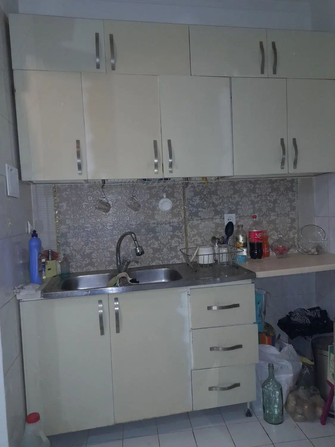 کابینت دست دوم  حدود چهار مترو نیم با سینک و شیر|مصالح و تجهیزات ساختمان|تهران, مجیدیه|دیوار