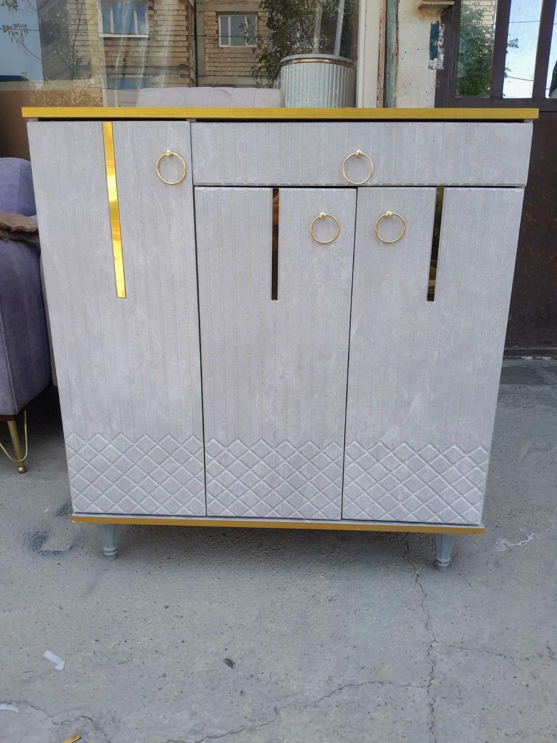 جاکفشی سه درب|جاکفشی، کمد، دراور|پرند, فاز ۱|دیوار