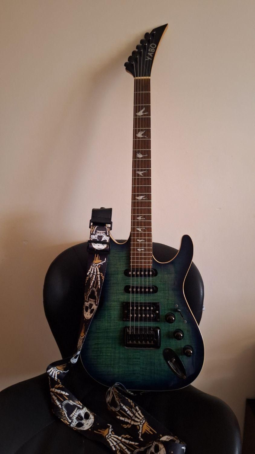 گیتار برقی|گیتار، بیس، امپلیفایر|تهران, آهنگ|دیوار