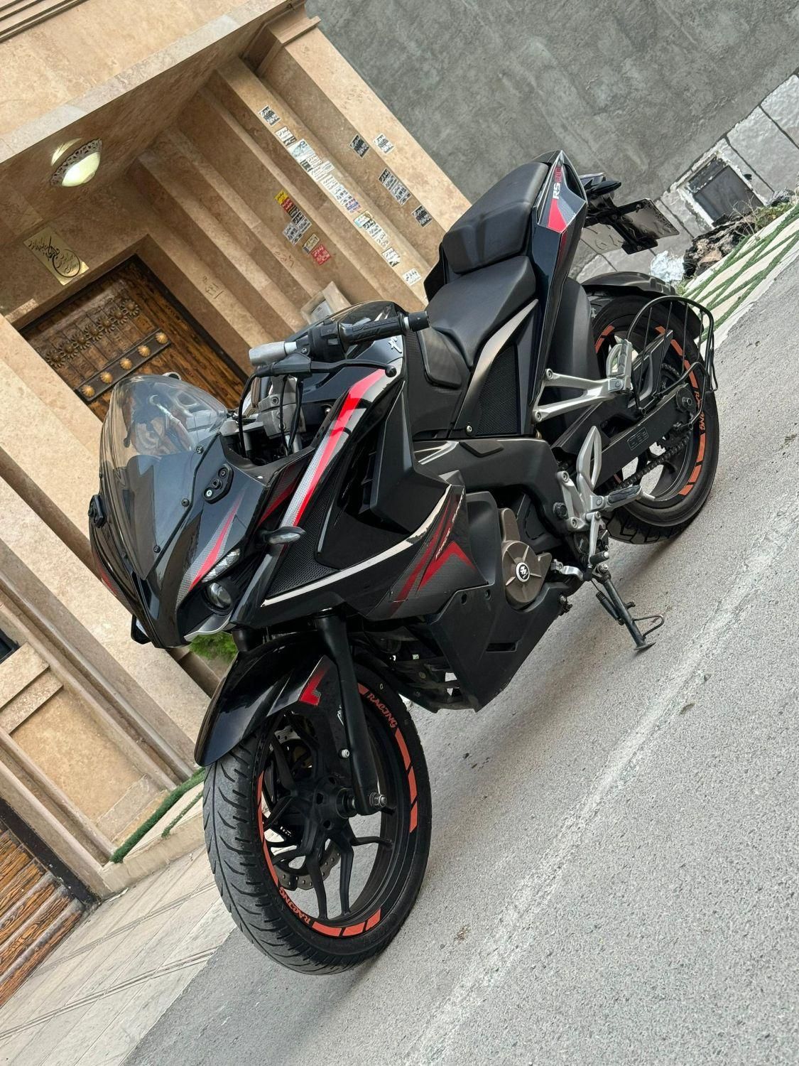 rs200|موتورسیکلت|کرمانشاه, |دیوار