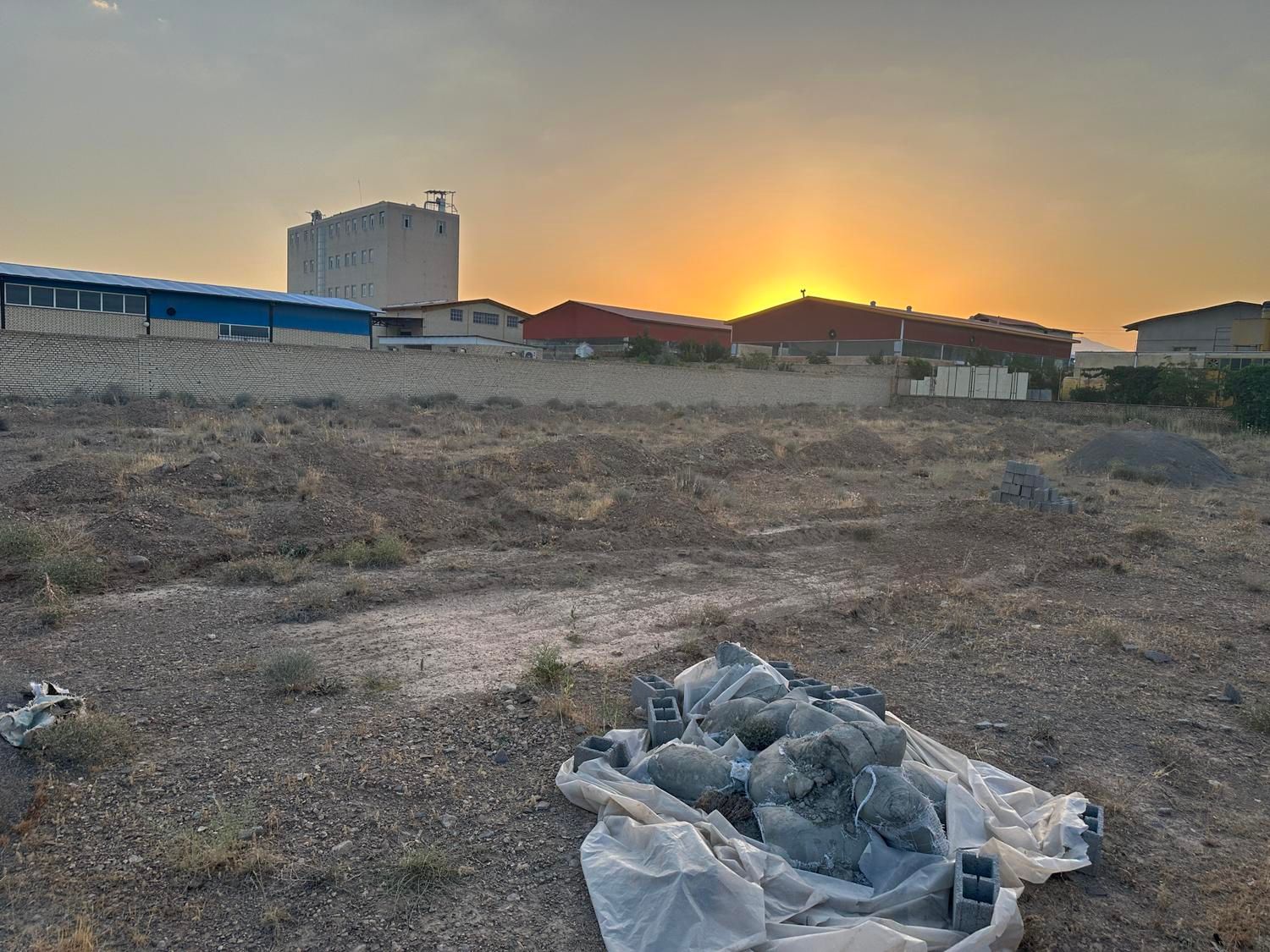 زمین شهرک صنعتی ارقده۲۶۶۵مترقابل معاوضه وتهاتر|فروش دفتر صنعتی، کشاورزی، تجاری|محلات, |دیوار