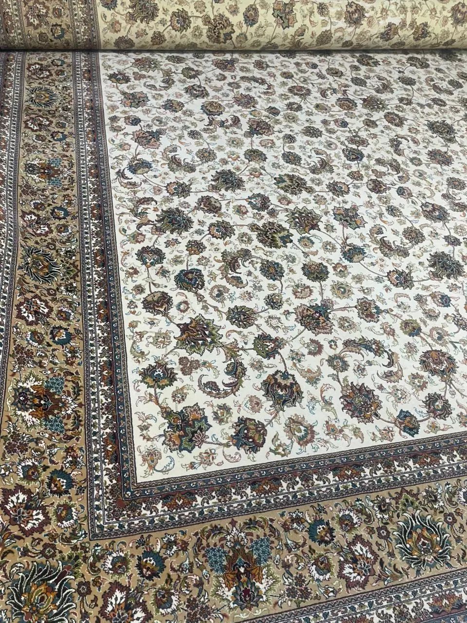 فرش ماشینی دستباف گونه|فرش|مشهد, سناباد|دیوار