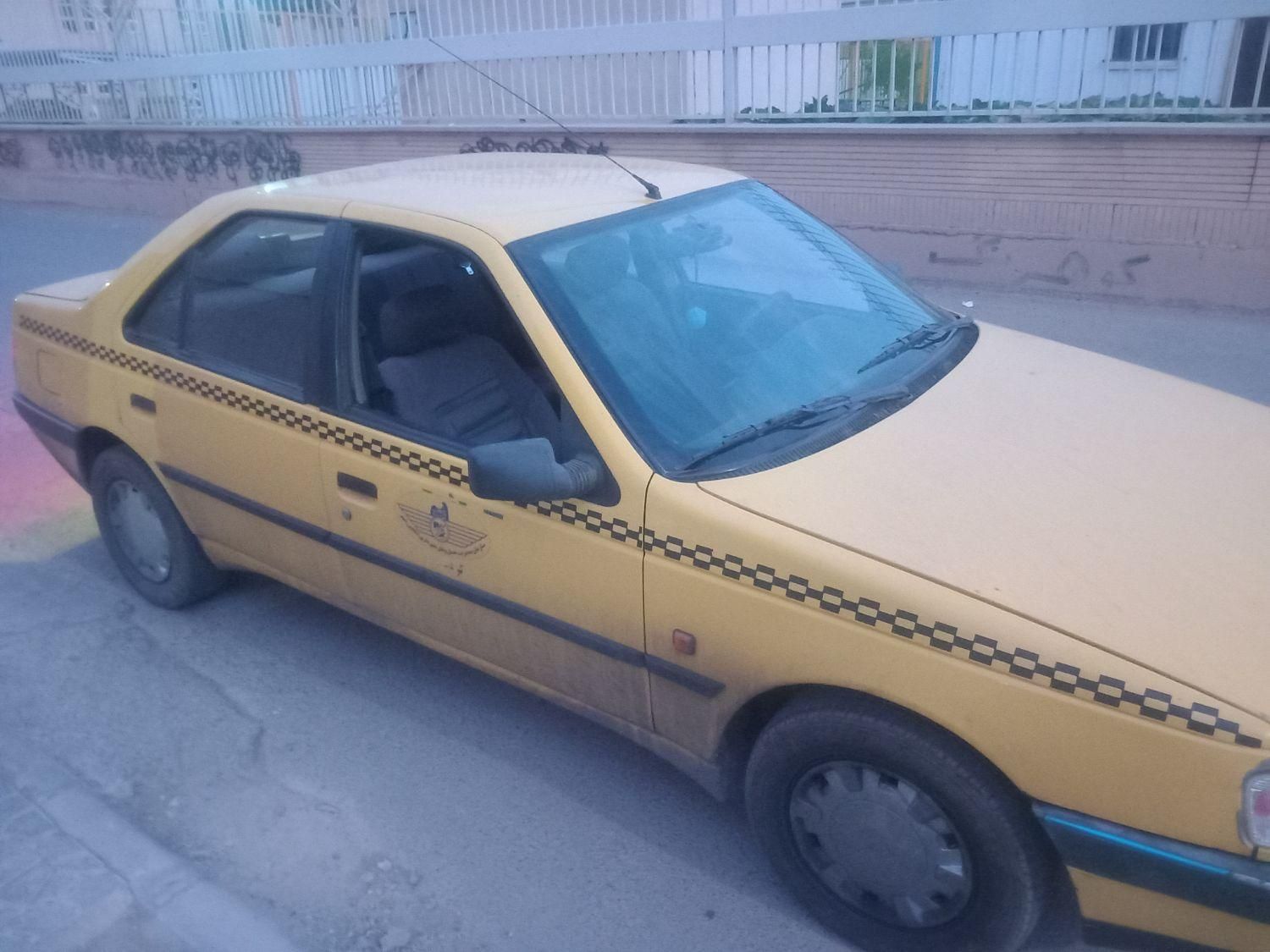 پژو تاکسی 405 GLX - دوگانه سوز CNG، مدل ۱۳۹۰|خودرو سواری و وانت|شاهین‌شهر, خانه کارگر|دیوار