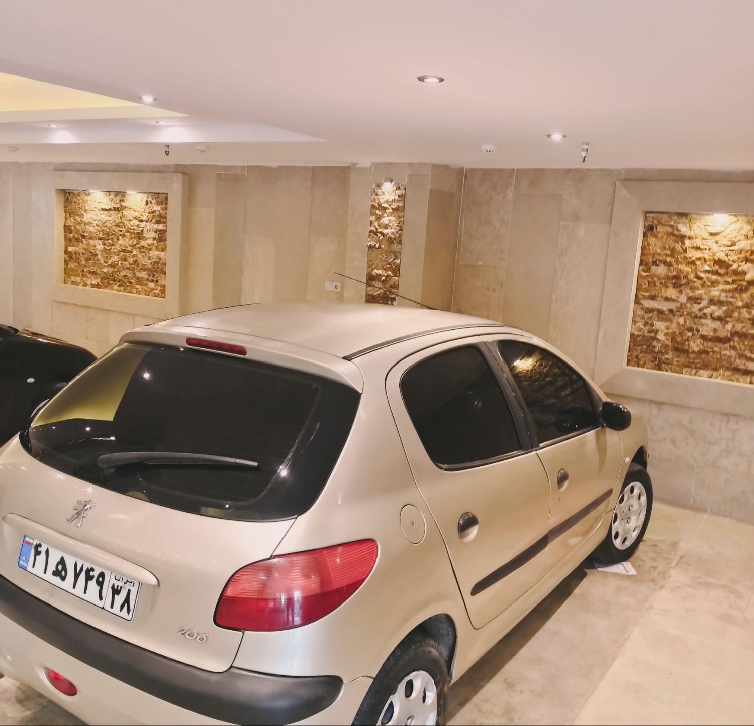 شیشه دودی برچسب دودی در محل شما(تضمینی)|خدمات موتور و ماشین|کرج, فاز ۴ مهرشهر|دیوار