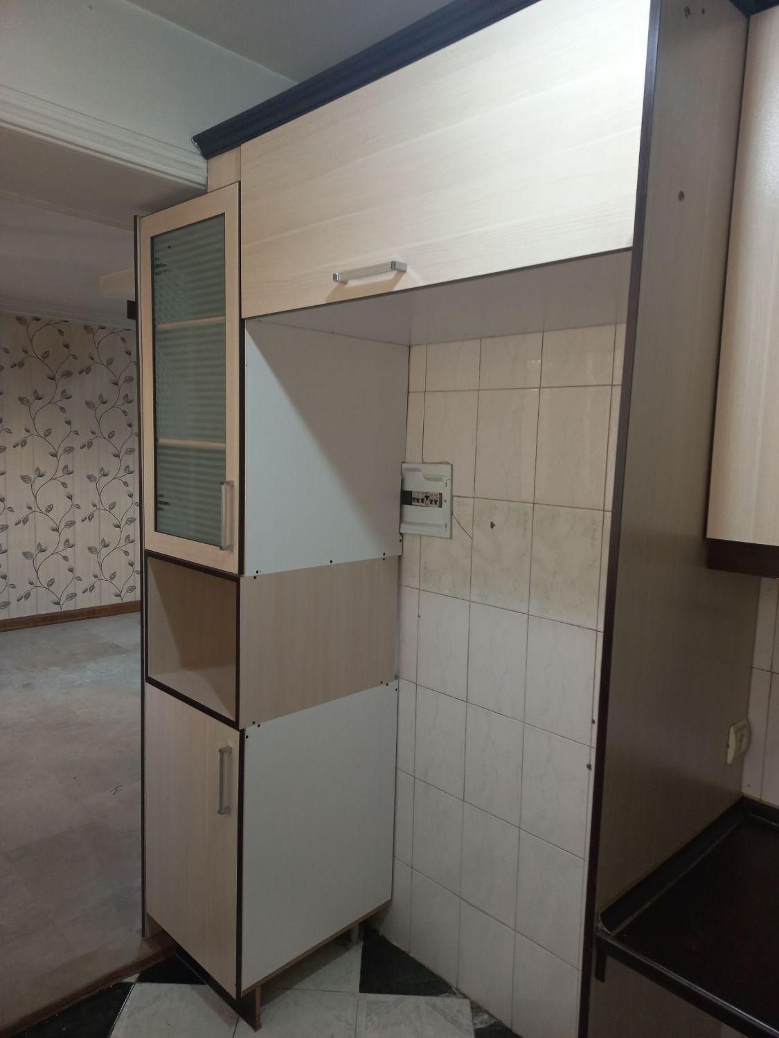 کابینت کارکرده به همراه سینگ و هود|مصالح و تجهیزات ساختمان|تهران, دانشگاه علم و صنعت|دیوار