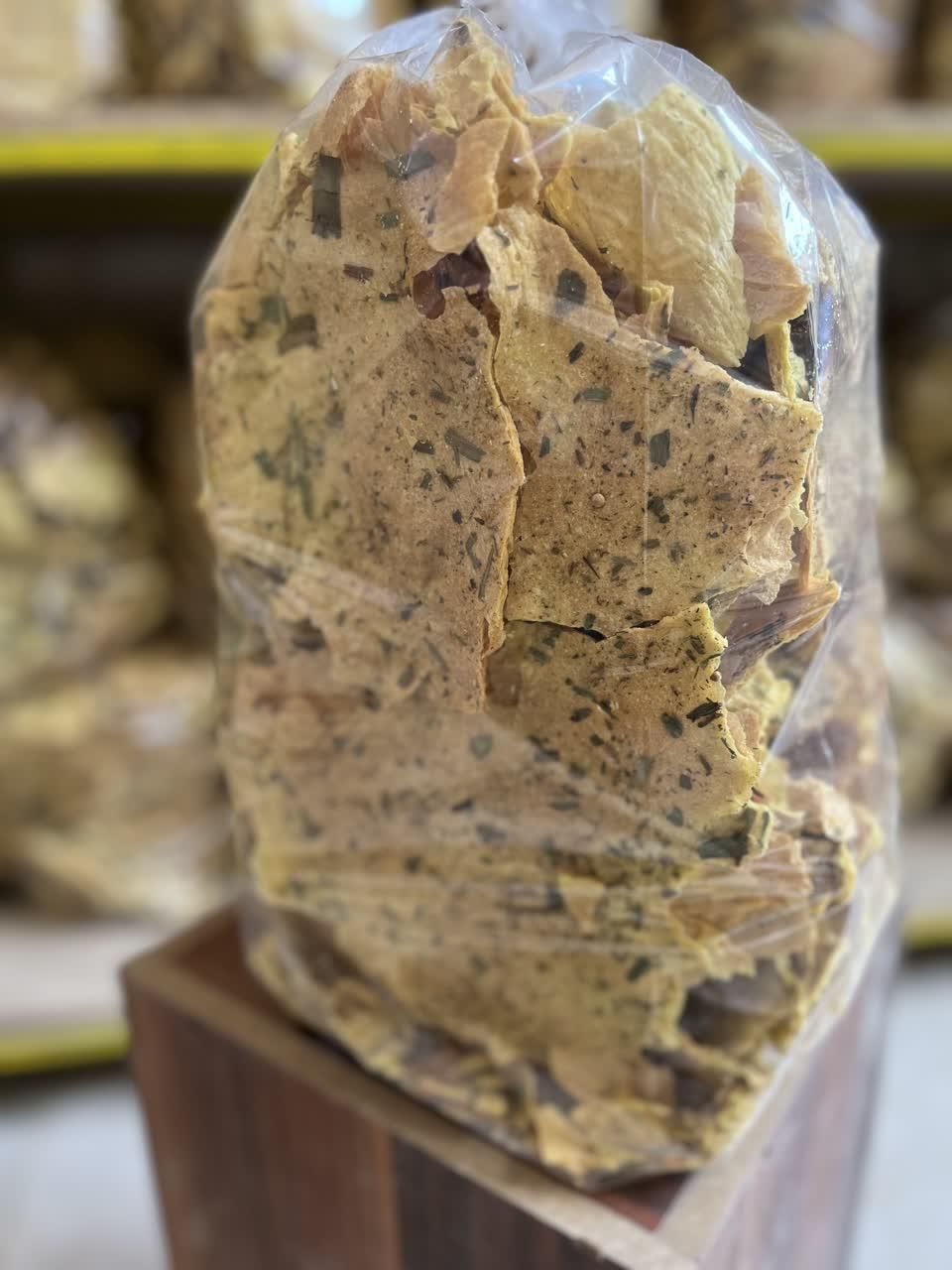 نان خشک سنتی یزدی|خوردنی و آشامیدنی|اشکذر, |دیوار