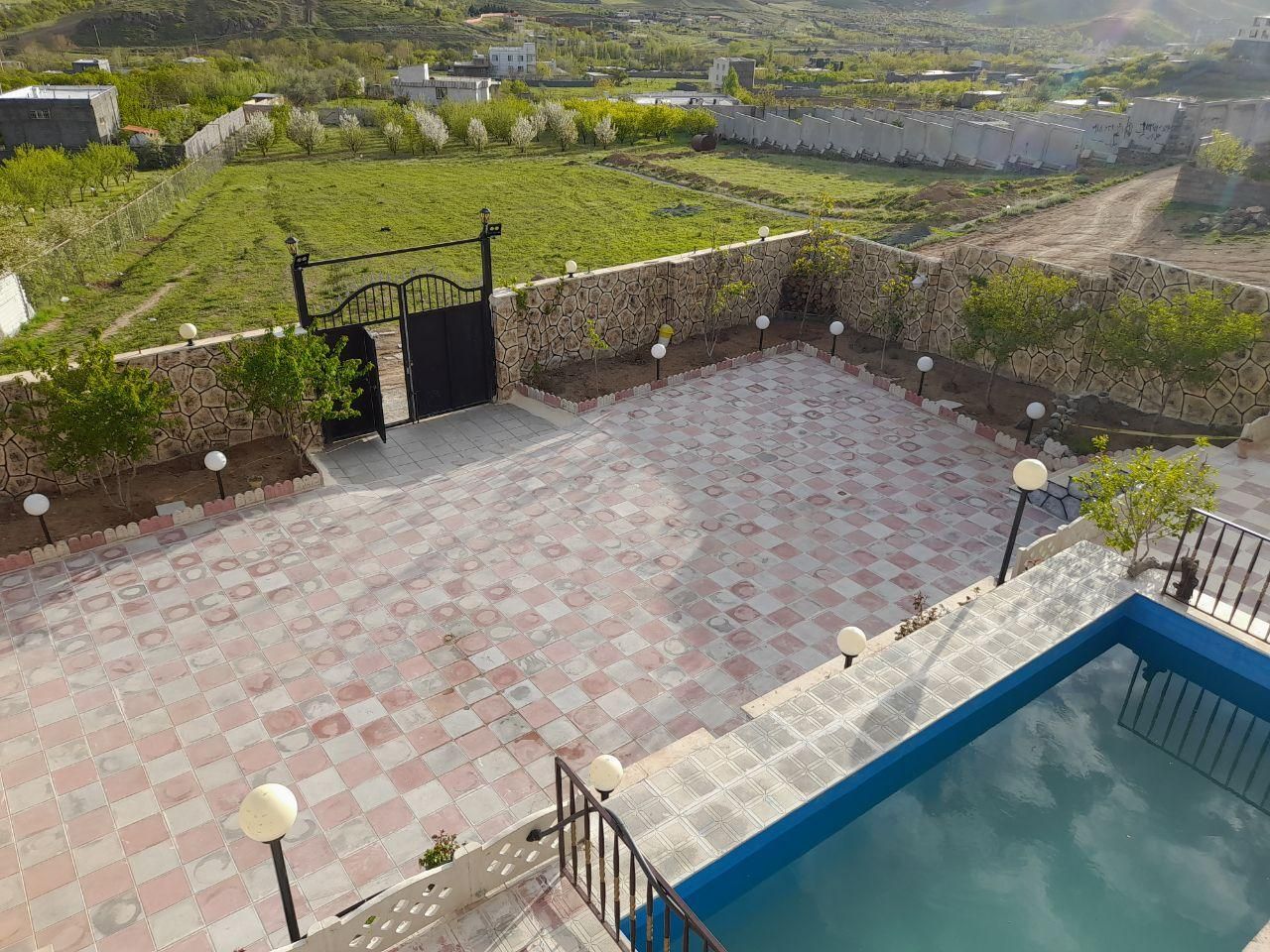 اجاره روزانه/هفتگی/ماهانه ویلا ۶۰۰ متری مرتب|اجارهٔ کوتاه‌مدت ویلا و باغ|سنندج, |دیوار