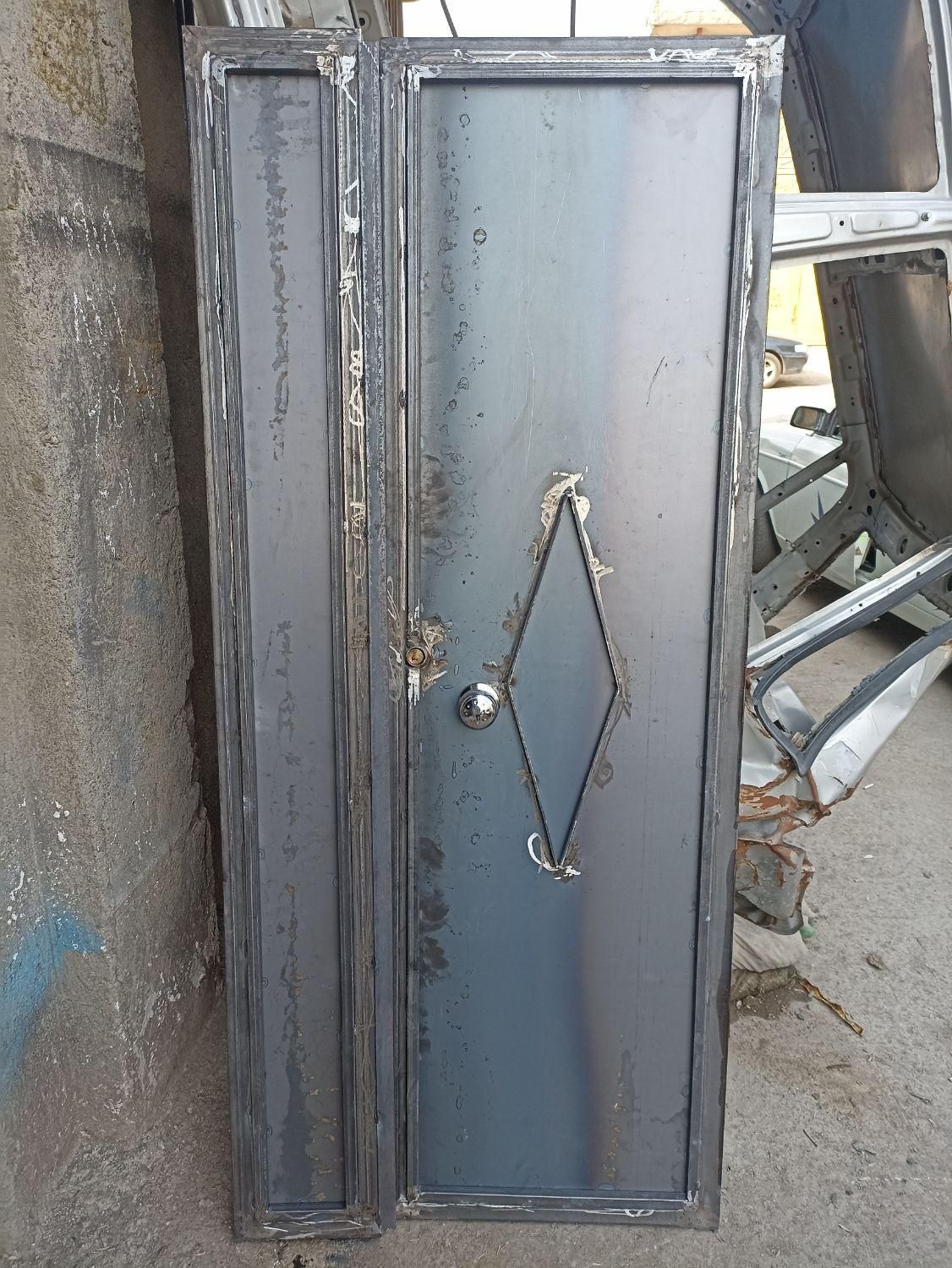 ساخت انواع درب و پنچره های مدرن حفاظ درب آپارتمان|خدمات پیشه و مهارت|کرمانشاه, |دیوار