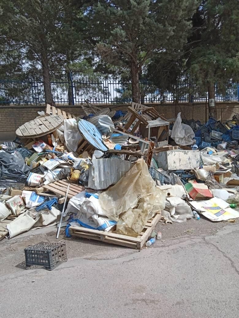 خرید فروش ضایعات آهن مس پلاستیک کاغذ باطله کارتن|عمده‌فروشی|کرج, حصارک بالا|دیوار