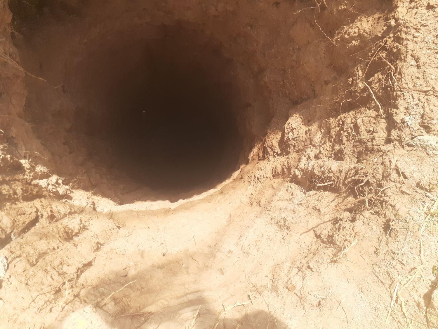 حفر چاه چاه کن و چاه کنی|خدمات پیشه و مهارت|اهر, |دیوار