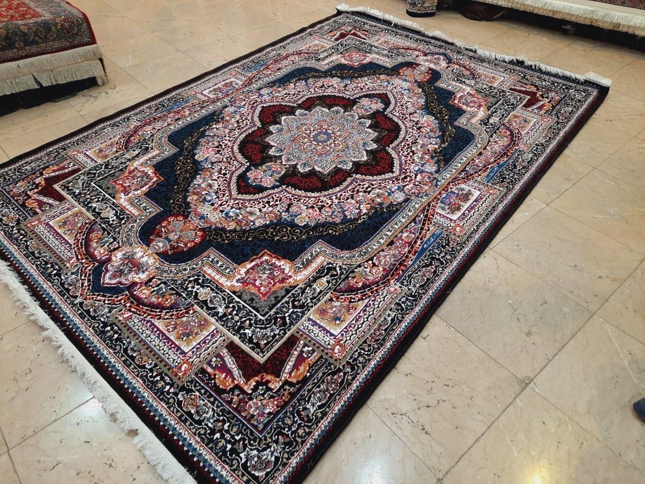 فرش هدیه مشهد ۱۲ متری تعدادی مناسب|فرش|گنبد کاووس, |دیوار