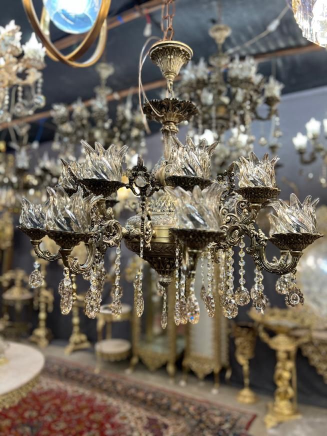 لوستر ۸شعله|لوستر و چراغ آویز|اصفهان, باغ فدک|دیوار