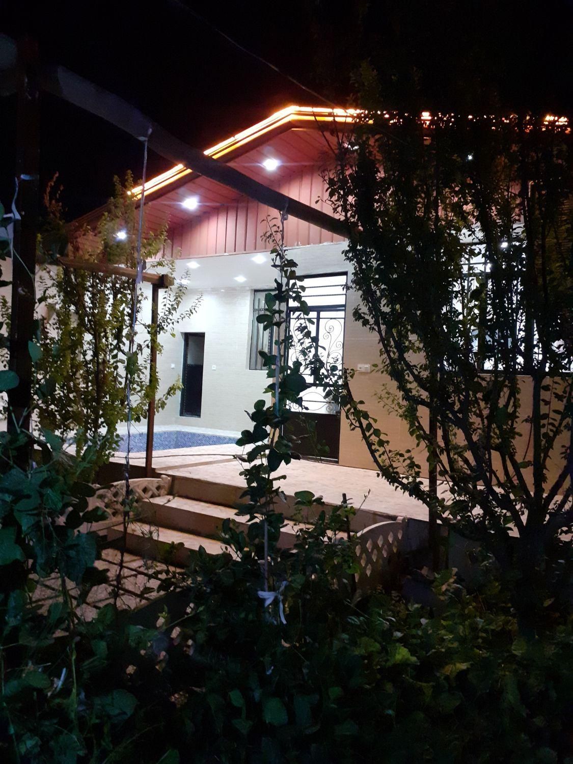 اجاره روزانه/هفتگی/ماهانه باغ ویلا۳۰۰ متری|اجارهٔ کوتاه‌مدت ویلا و باغ|ورامین, ورامین|دیوار