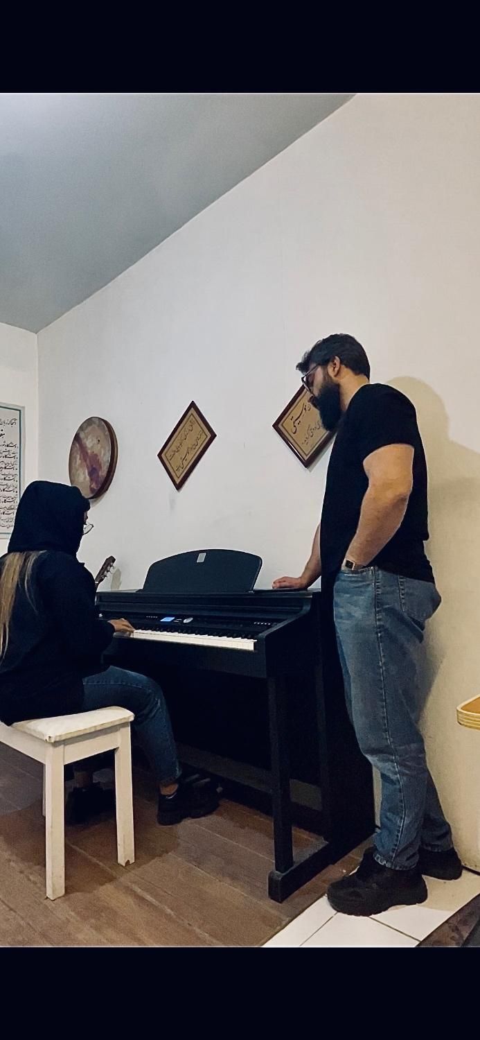 اموزش صفر تا صد خوانندگی ،صداسازی،همه سبکها|خدمات آموزشی|مشهد, رضاشهر|دیوار