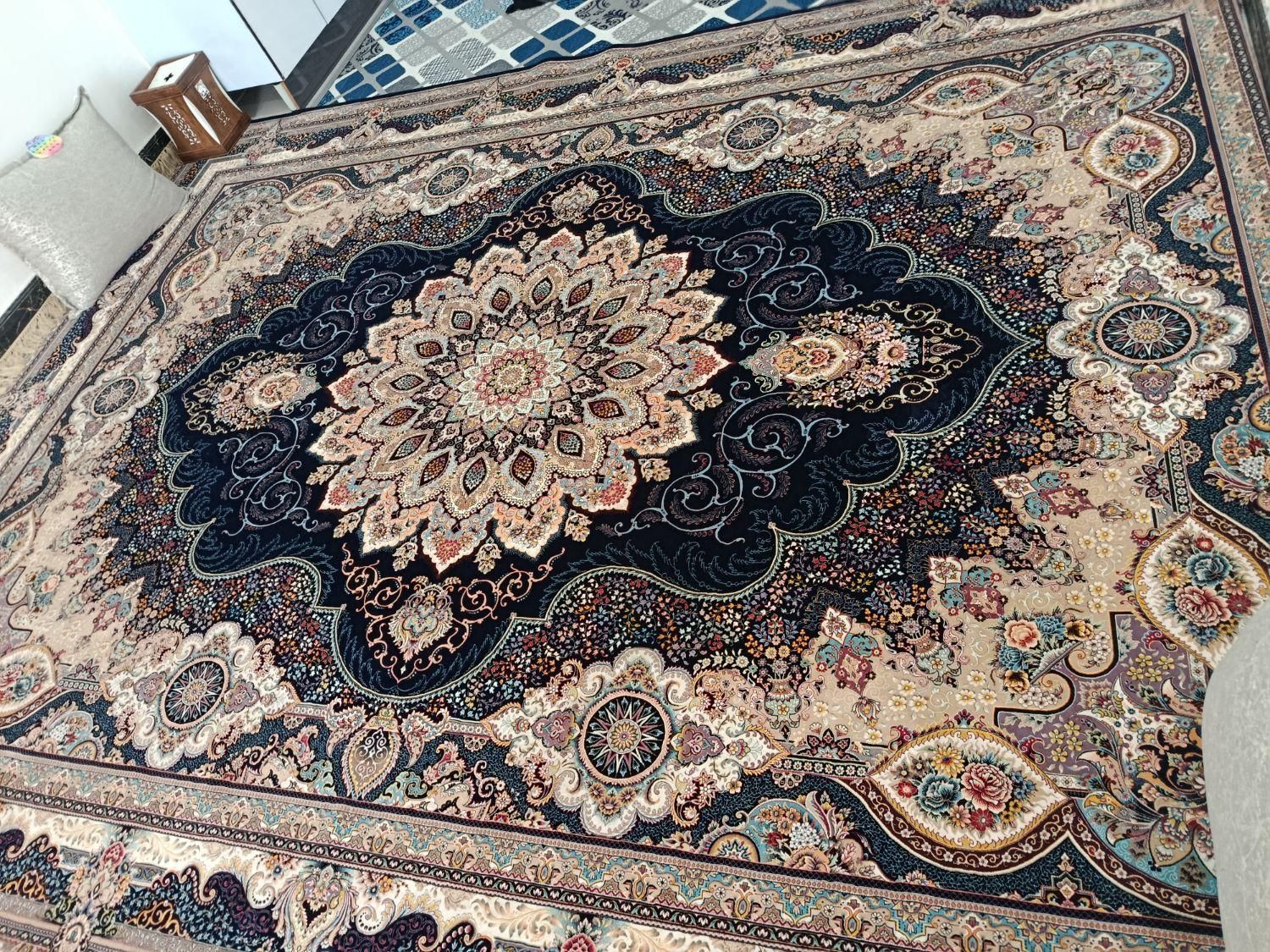 فرش ۱۲متری درحدنو نو|فرش|دزفول, |دیوار