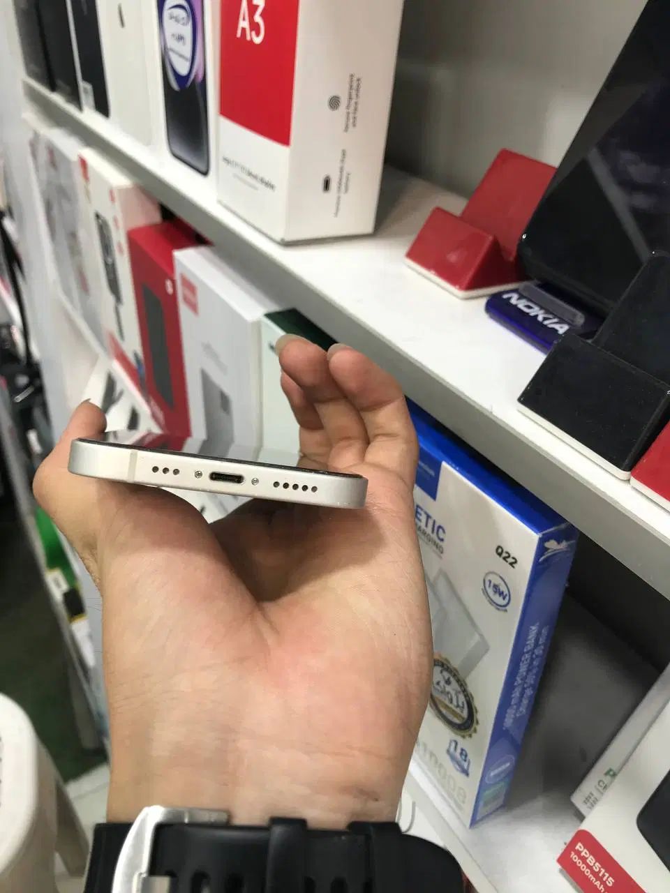اپل iPhone 13 با حافظهٔ ۲۵۶ گیگابایت|موبایل|کرج, حصارک بالا|دیوار