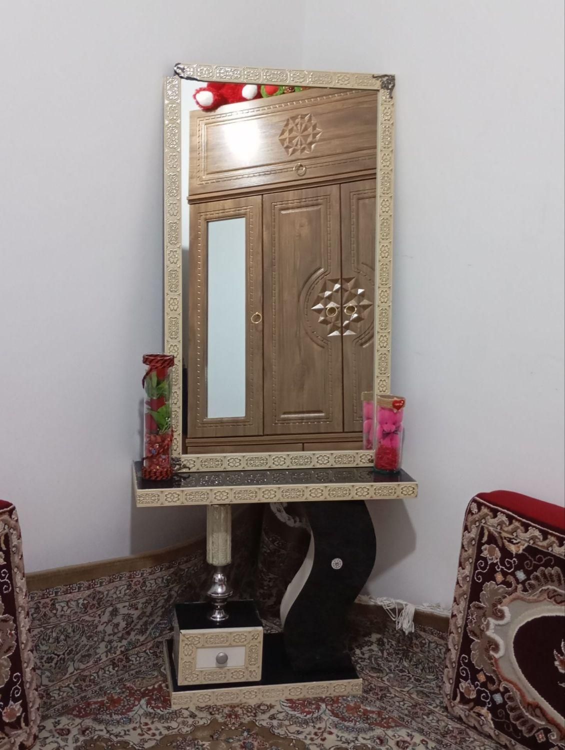 آینه ی قدی|آینه|نظرآباد, نظرآباد|دیوار