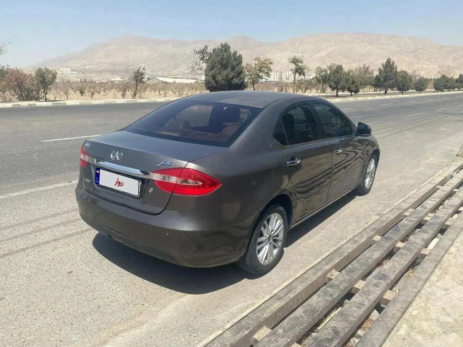 فروش جک جی ۵ (j5) مدل ۹۵یا معاوضه با پژو ۲۰۶ سفید|خودرو سواری و وانت|تهران, گلستان (شهرک راه آهن)|دیوار