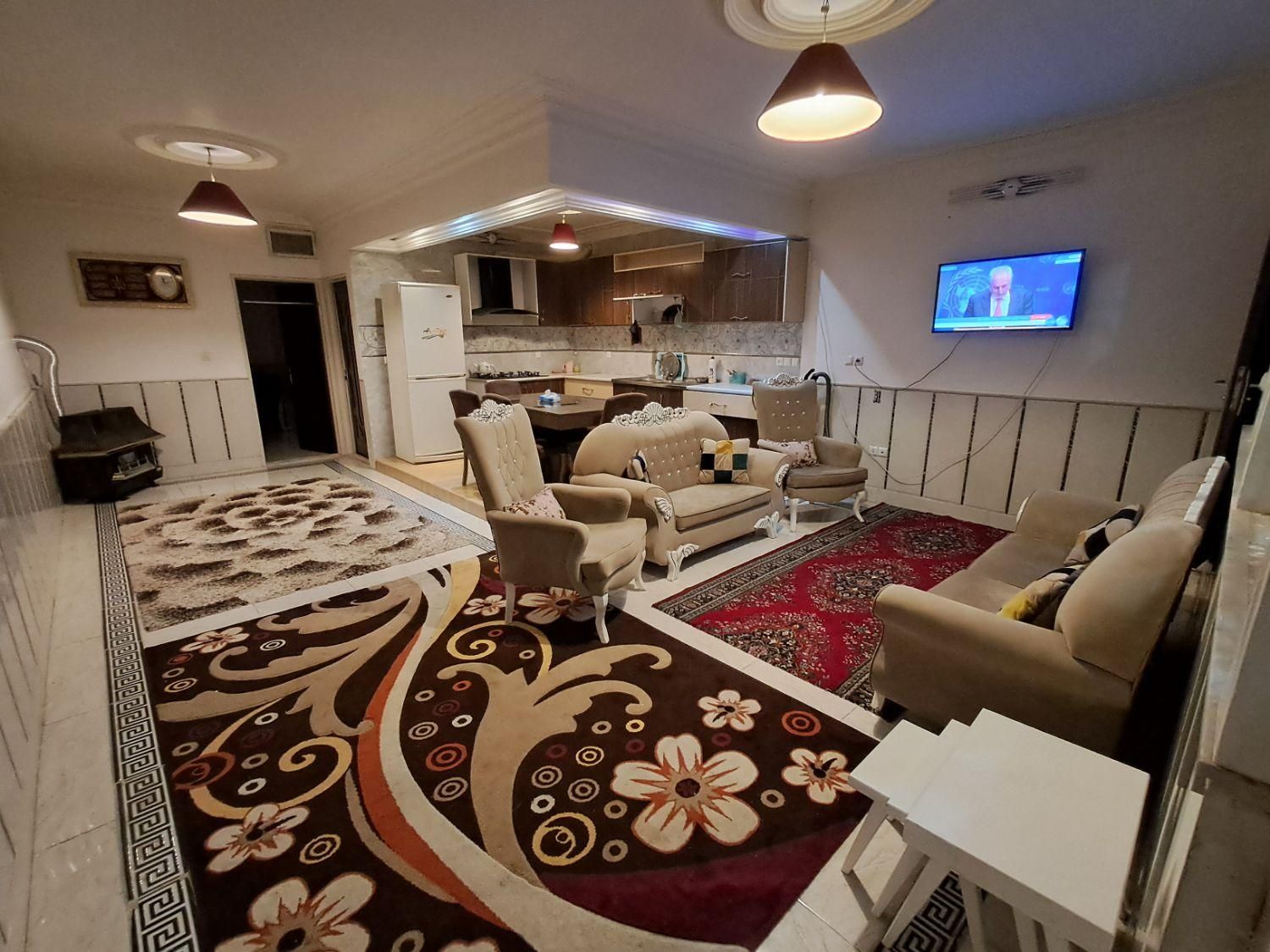 اجاره روزانه/هفتگی/ماهانه آپارتمان ۱۰۰ متری گلزار|اجارهٔ کوتاهمدت آپارتمان و سوئیت|قم, گلزار|دیوار