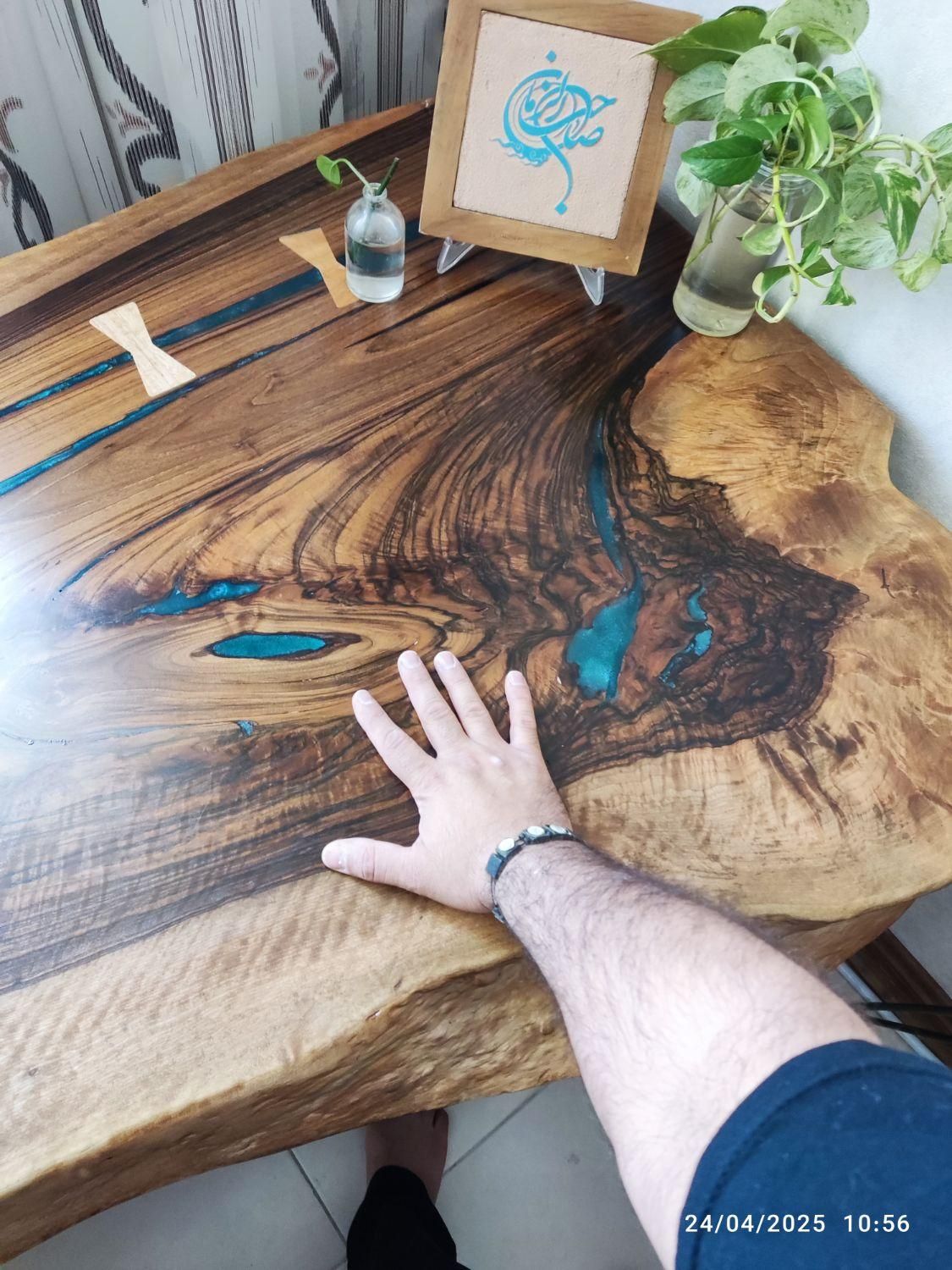 میز ناهارخوری رزین روستیک بینظیر|میز و صندلی غذاخوری|مشهد, شهرک رازی (شهرک غرب)|دیوار