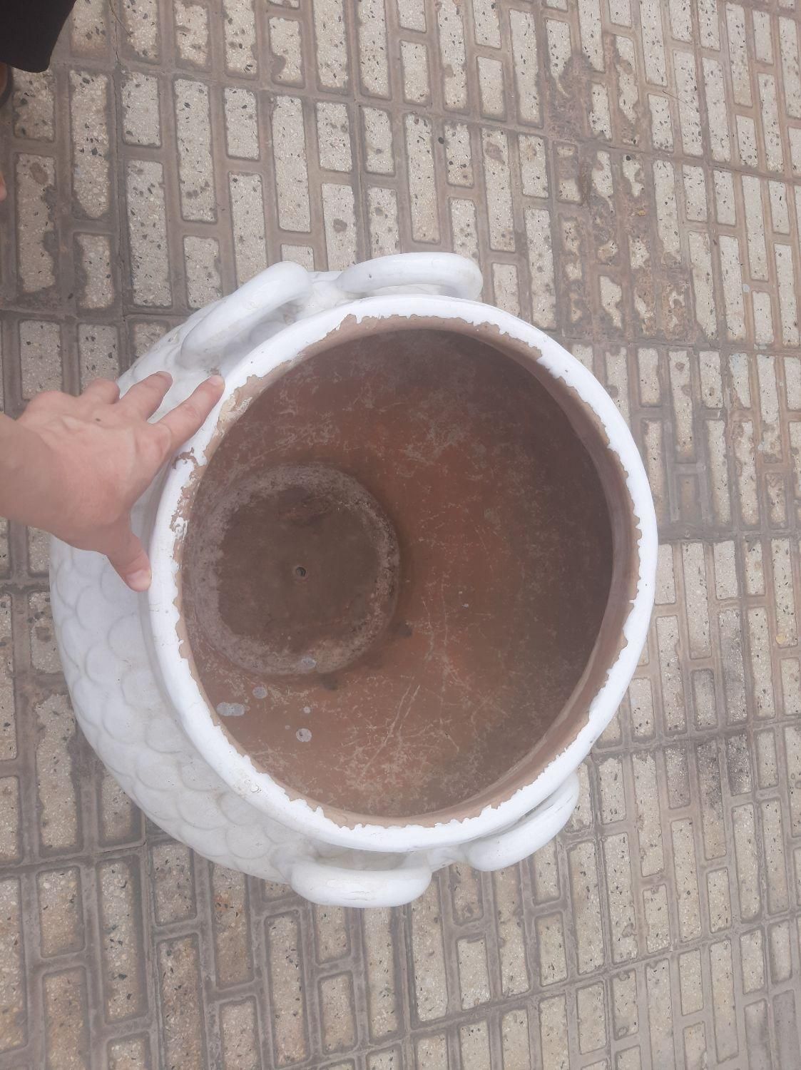 گلدان بزرگ سفالی با روکش سرامیک|گل و گیاه طبیعی|اسلام‌‌آباد غرب, |دیوار