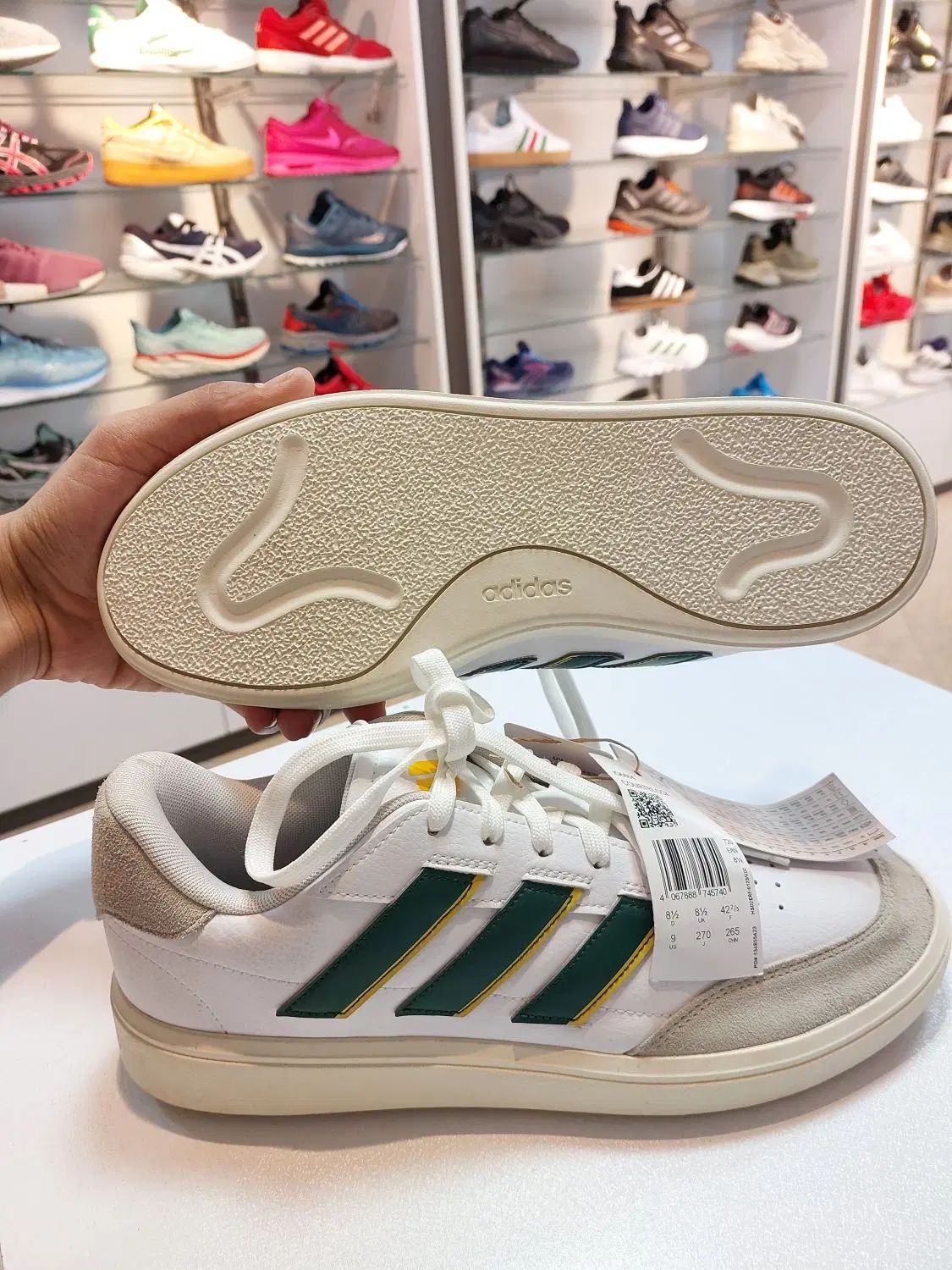 کتونی آدیداس اورجینال آکبند adidas سایز ۴۲/۴۳|کیف، کفش، کمربند|کرج, مهرویلا شمالی|دیوار