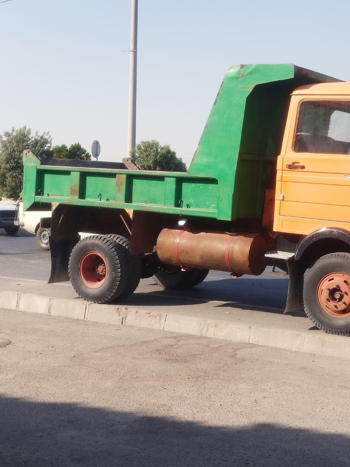 حمل ماسه و نخاله ناخاله توسط خاور کمپرسی|خدمات حمل و نقل|شیراز, هفت تنان|دیوار