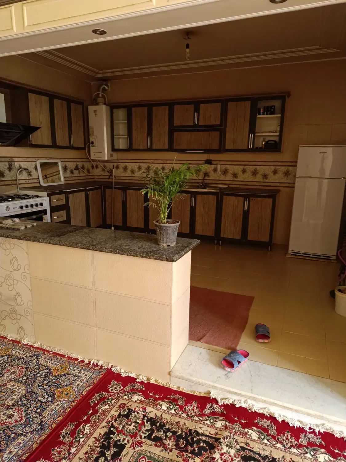 اجاره خانه مبله|اجارهٔ کوتاهمدت آپارتمان و سوئیت|شیراز, کوشک میدان|دیوار