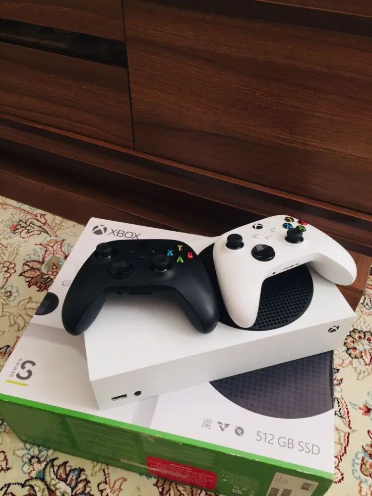 Xbox serie s دو دسته سه ماه کارکرد|کنسول، بازی ویدئویی و آنلاین|مشهد, مصلی (کارمندان اول)|دیوار