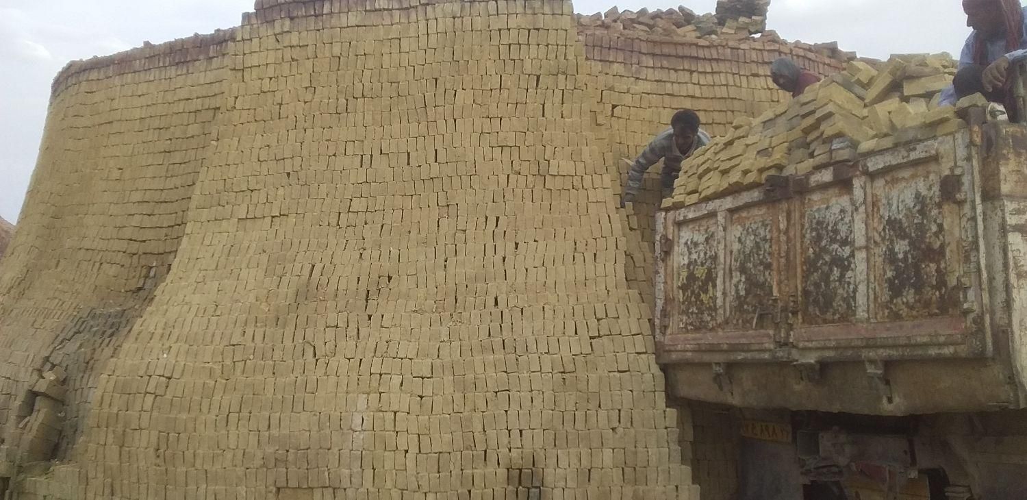 تحویل آجرماسه وسیمان سبزوارو با مناسب ترین قیمت|مصالح و تجهیزات ساختمان|سبزوار, قصبه غربی|دیوار