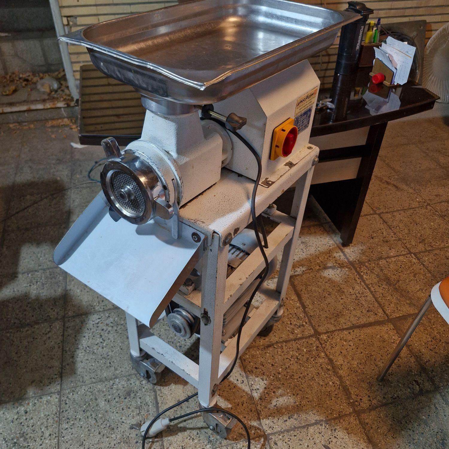 چرخ گوشت صنعتی الکتروکار|خردکن، آسیاب، غذاساز|تهران, تهرانپارس غربی|دیوار