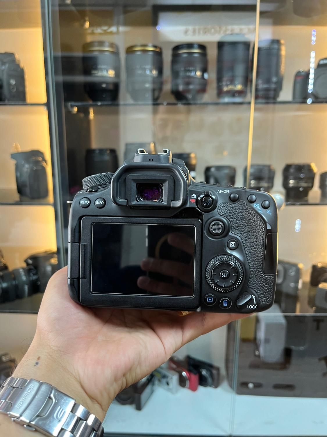 دوربین Canon 90D+18-135 USM|دوربین عکاسی و فیلم‌برداری|کرج, حیدرآباد|دیوار