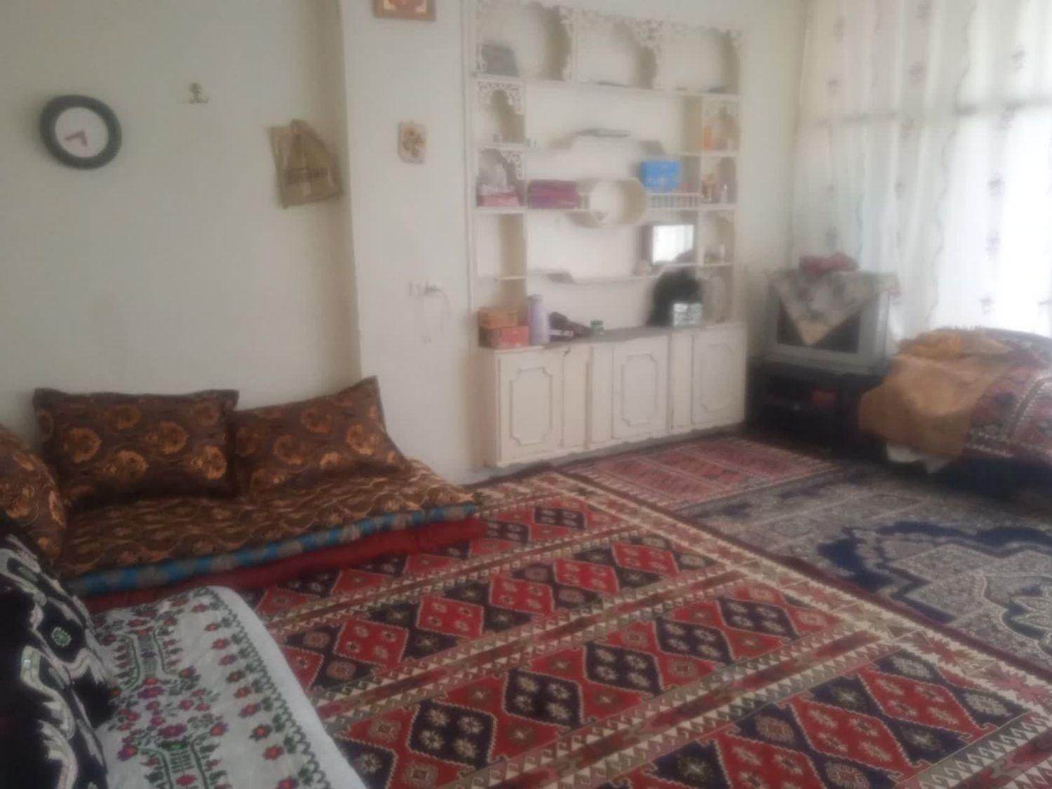 منزل مسکونی دربست|اجارهٔ خانه و ویلا|اصفهان, شیخ طوسی|دیوار