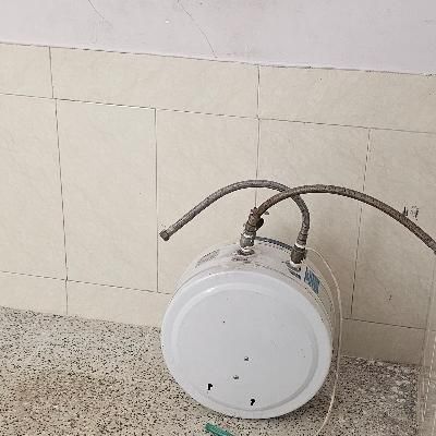 آبگرمکن دیواری|آبگرمکن، پکیج، شوفاژ|اصفهان, شهرک امام خمینی|دیوار