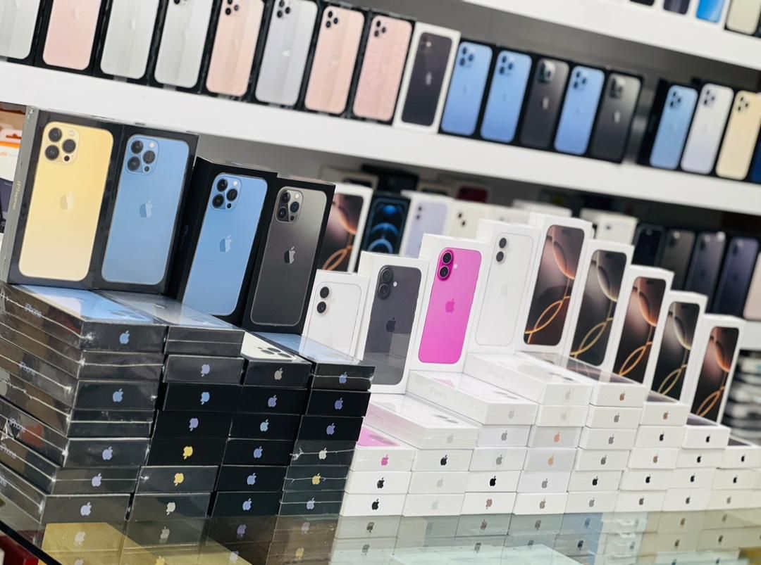 iPhone 16promax 256GB Za اقساط با چک صیادی معتبر|موبایل|قشم, |دیوار