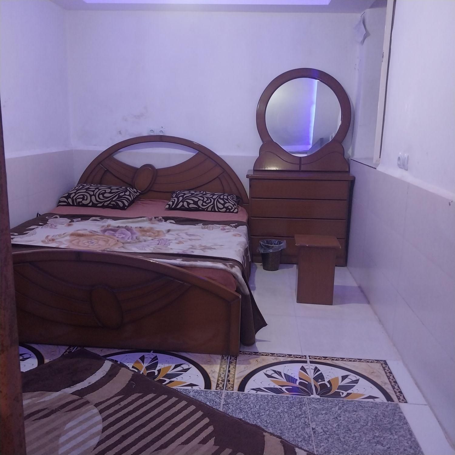 اجاره سوئیت ۸۰ متری|اجارهٔ کوتاه‌مدت آپارتمان و سوئیت|شیراز, هفت تنان|دیوار