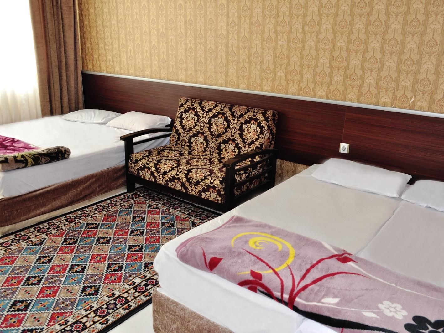 رزو سوییت /هتل/آپارتمان /اتاق/ اجاره هتل آپارتمان|اجارهٔ کوتاه‌مدت آپارتمان و سوئیت|مشهد, عنصری|دیوار