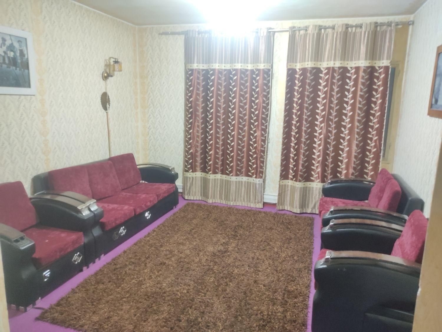 آپارتمان مبله ۹۰ متر|اجارهٔ کوتاه‌مدت آپارتمان و سوئیت|شیراز, شهرک گلستان|دیوار