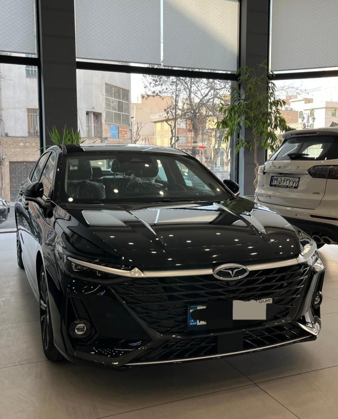 فونیکس غلامزاده/ Z81404 نقداقساط arrizo8 آریزو۸|خودرو سواری و وانت|ارومیه, |دیوار