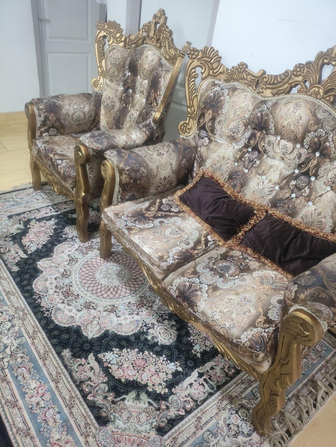مبل هفت نفره سلطنطی،روکش کاملاسالم|مبلمان خانگی و میز عسلی|رشت, تازه آباد|دیوار