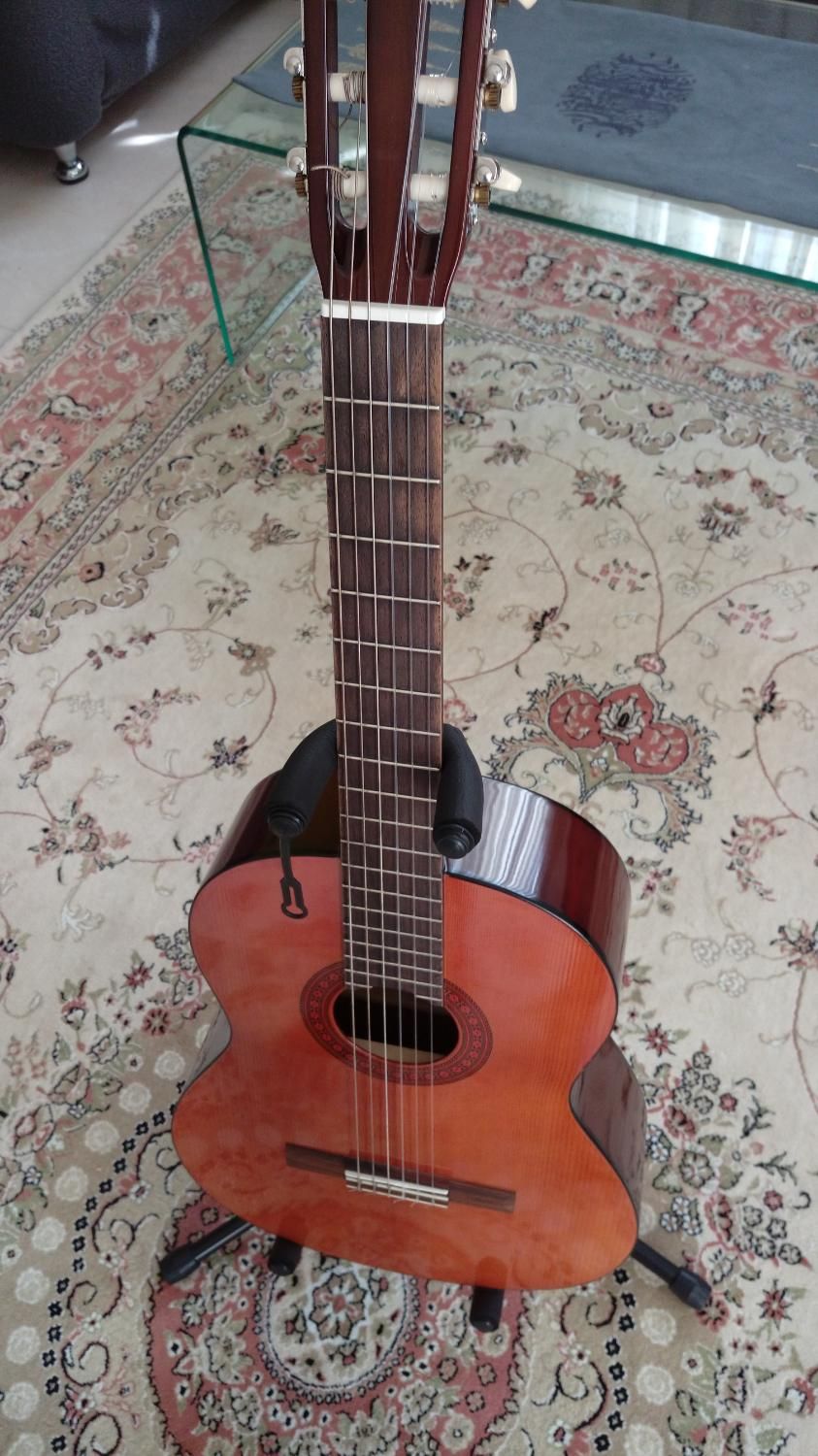 YAMAHA C40|گیتار، بیس، امپلیفایر|اصفهان, باغ دریاچه|دیوار