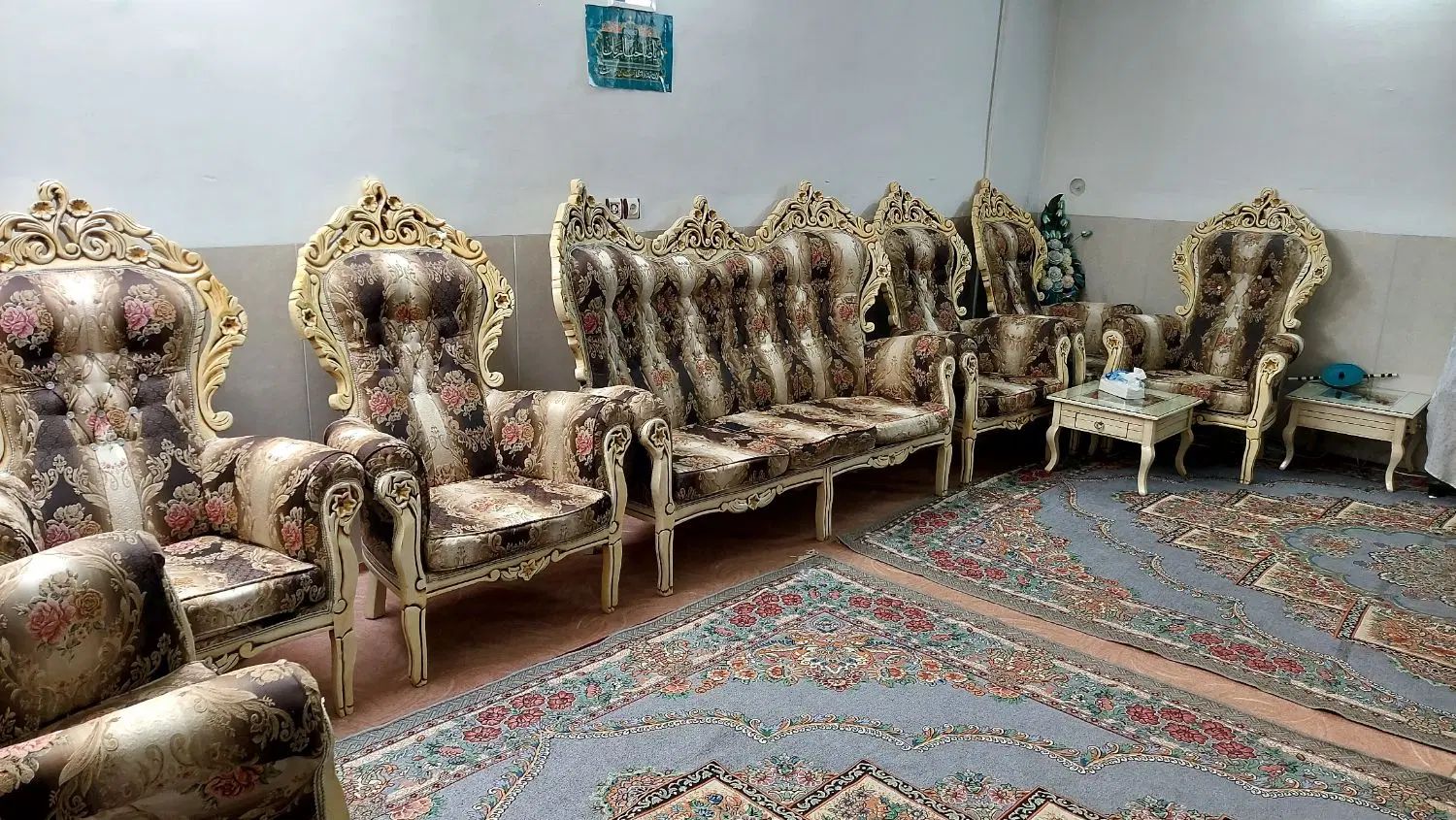 سرویس مبلمان 9 نفره سلطنتی بسیار تمیز|مبلمان خانگی و میز عسلی|مشهد, پورسینا|دیوار