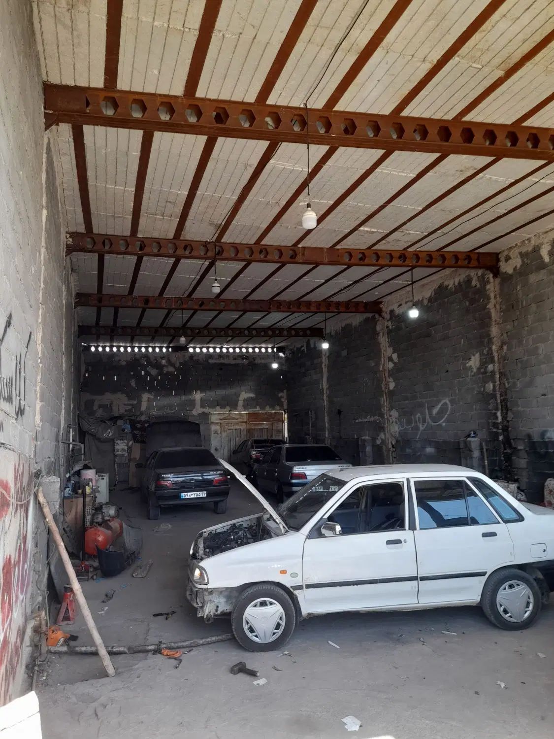 مغازه حاشیه اصلی بلوارتوس ۴۲۰متر۲دربندمعاوضه خودرو|فروش مغازه و غرفه|مشهد, امین آباد|دیوار
