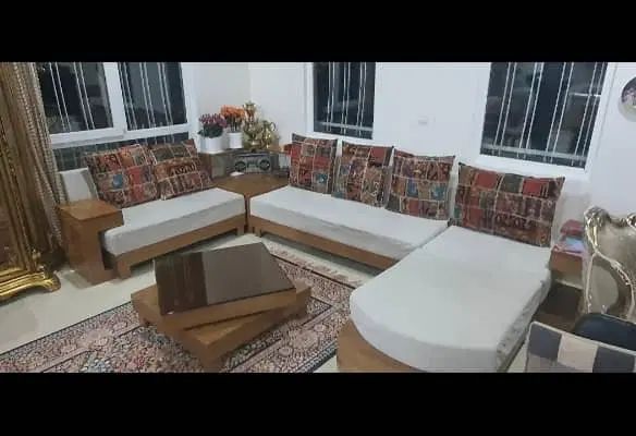 مبل راحتی ۶نفره همراه با درازکش|مبلمان خانگی و میز عسلی|تهران, آبشار تهران (دریاچه)|دیوار
