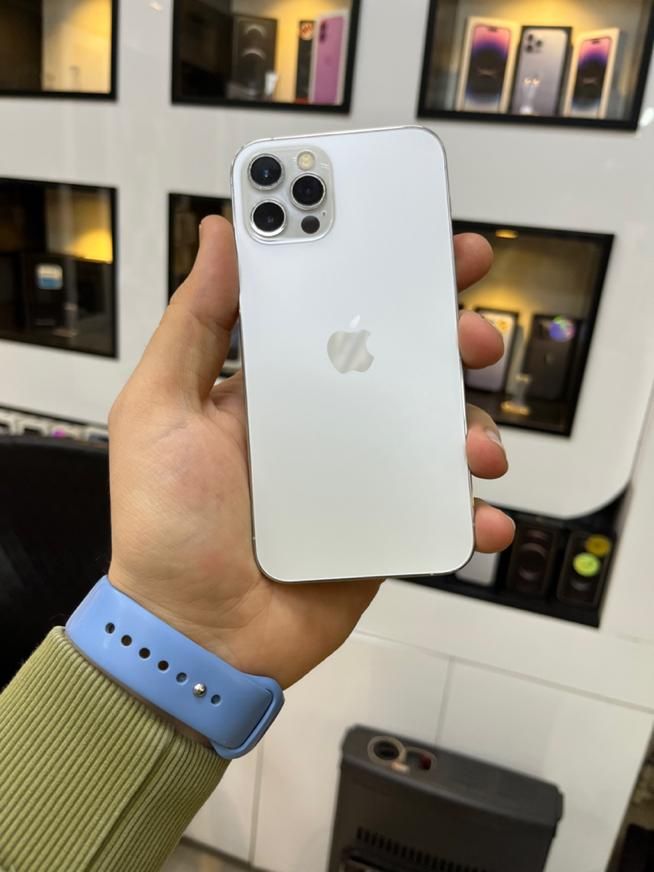 اپل فروش و خریدار iPhone12 Pro ۲۵۶ ZAA|موبایل|تهران, مهران (سیدخندان)|دیوار