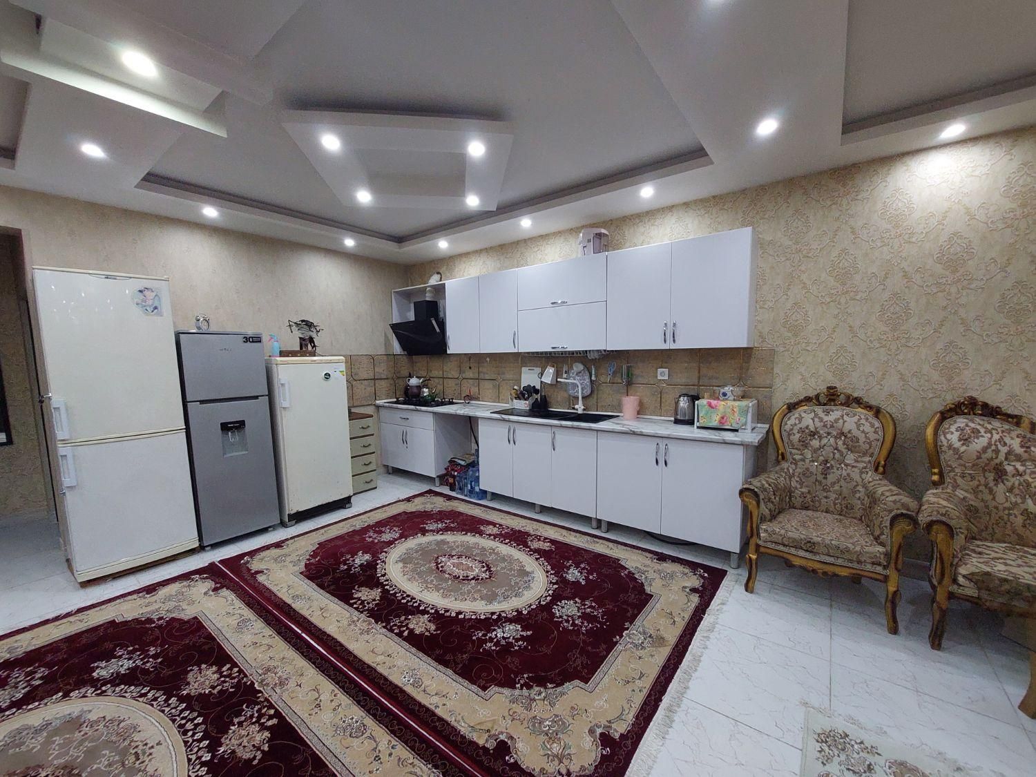 اجاره روزانه/هفتگی/ماهانه ویلا ۳۰۰متری در جانبازان|اجارهٔ کوتاه‌مدت ویلا و باغ|رشت, جانبازان|دیوار