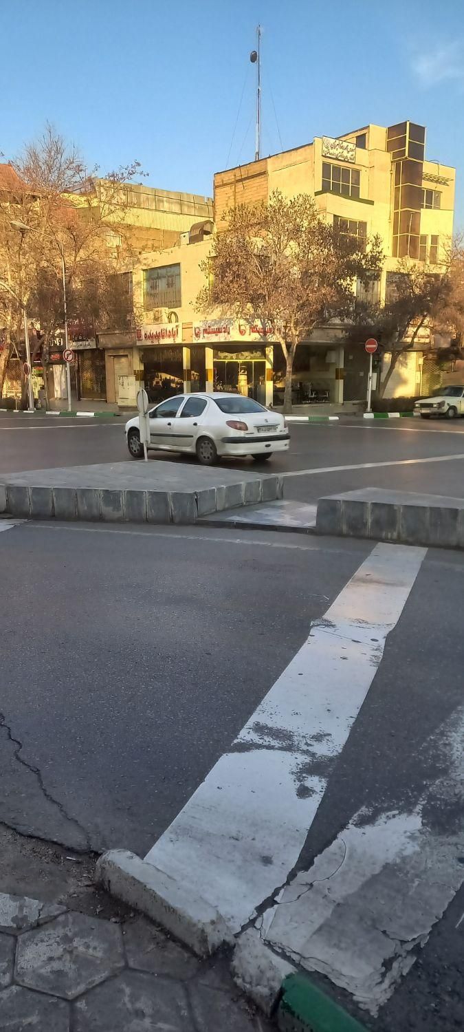 مغازه تجاری دائم ۱۵۰متر|فروش مغازه و غرفه|مشهد, سناباد|دیوار